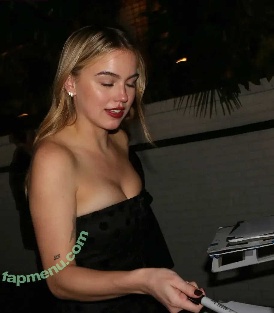 Emma Brooks nude photo #2942 (emma_brooks / emmabrooks)