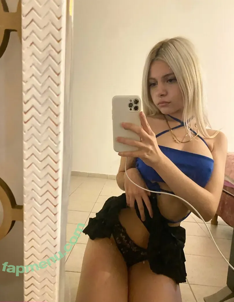 emma.carrie nude photo #0097 (em_carey / emmacarrie)