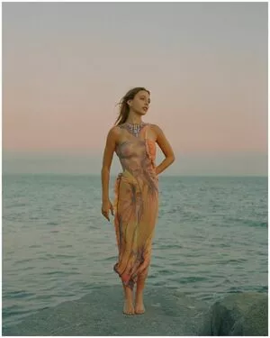 Emma Chamberlain / emmachamberlain nude photo #0045