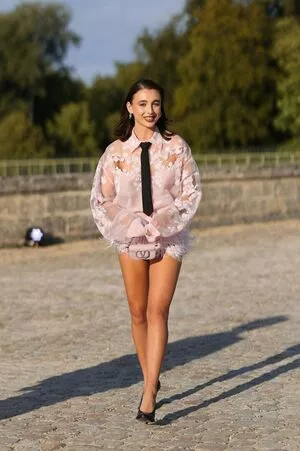 Emma Chamberlain / emmachamberlain nude photo #0159