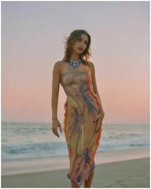 Emma Chamberlain / emmachamberlain nude photo #0241