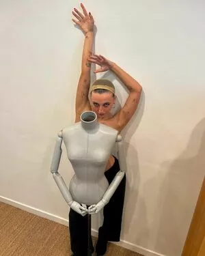 Emma Chamberlain / emmachamberlain nude photo #0264