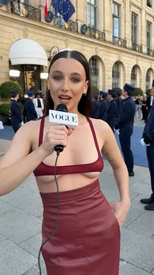 Emma Chamberlain / emmachamberlain nude photo #0270