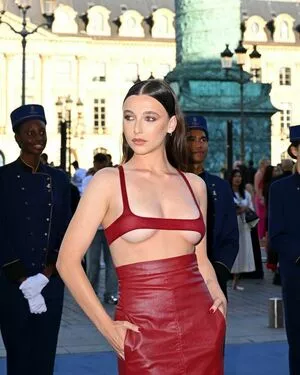 Emma Chamberlain / emmachamberlain nude photo #0292
