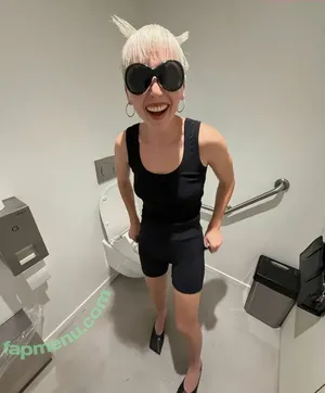 Emma Chamberlain / emmachamberlain nude photo #0634