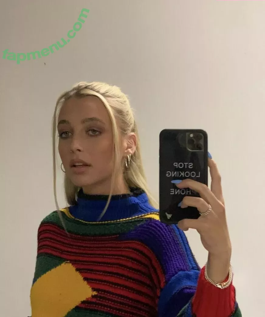 Emma Chamberlain nude photo #0005 (emmachamberlain)