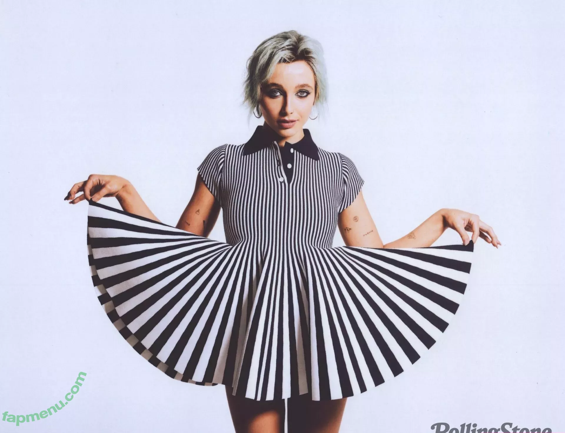 Emma Chamberlain nude photo #0147 (emmachamberlain)