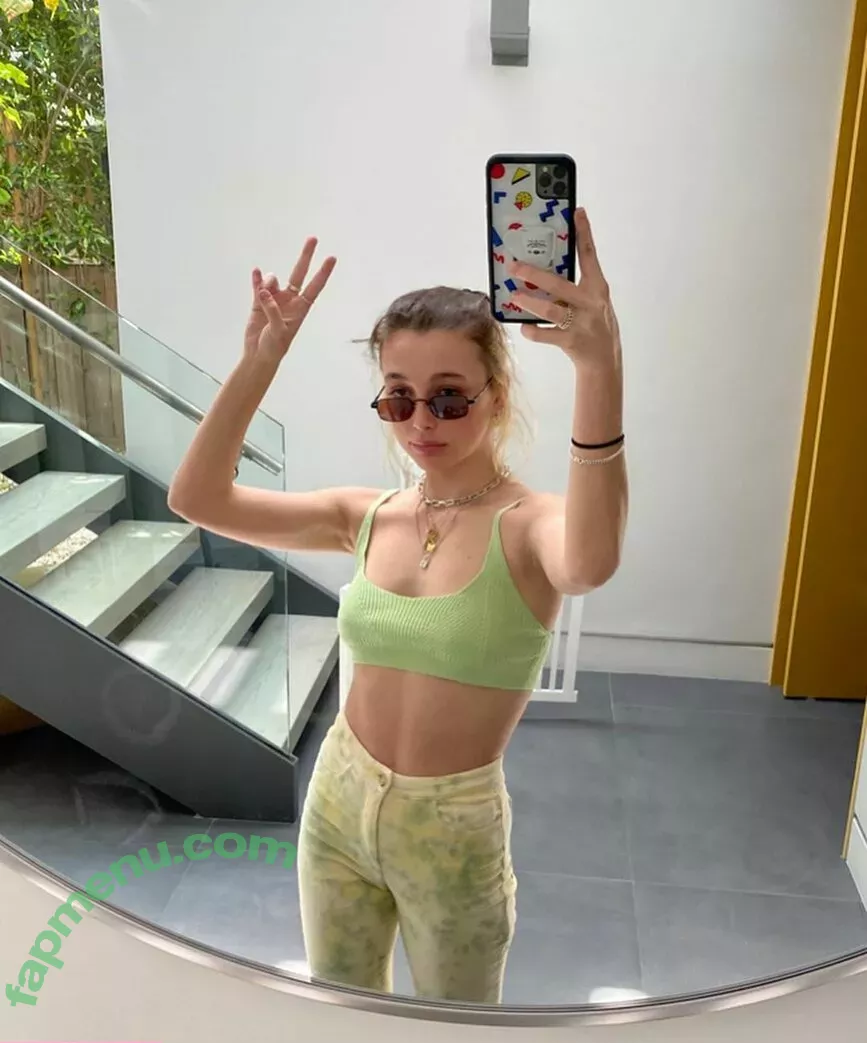 Emma Chamberlain nude photo #0205 (emmachamberlain)