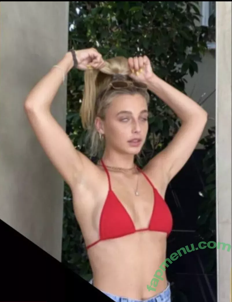 Emma Chamberlain nude photo #0254 (emmachamberlain)
