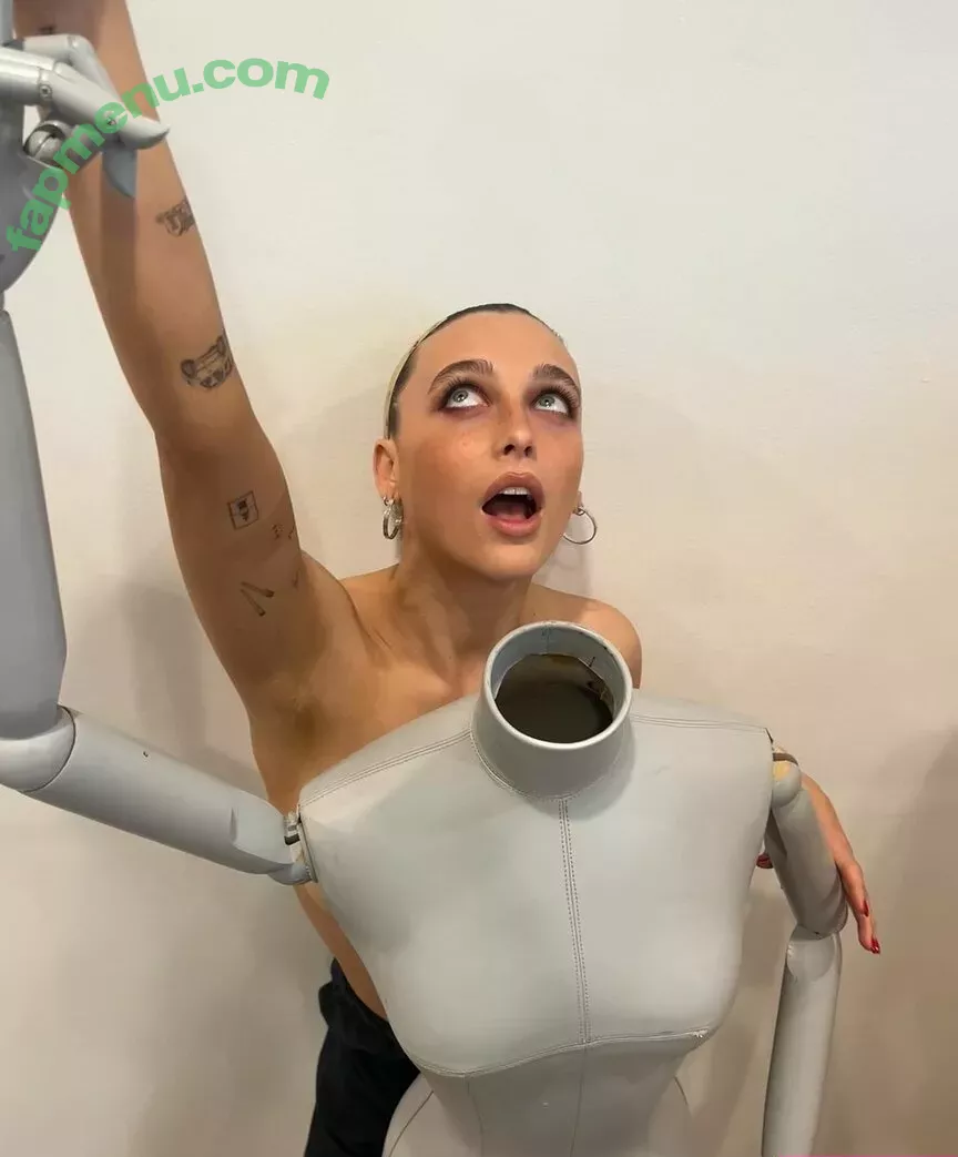 Emma Chamberlain nude photo #0262 (emmachamberlain)