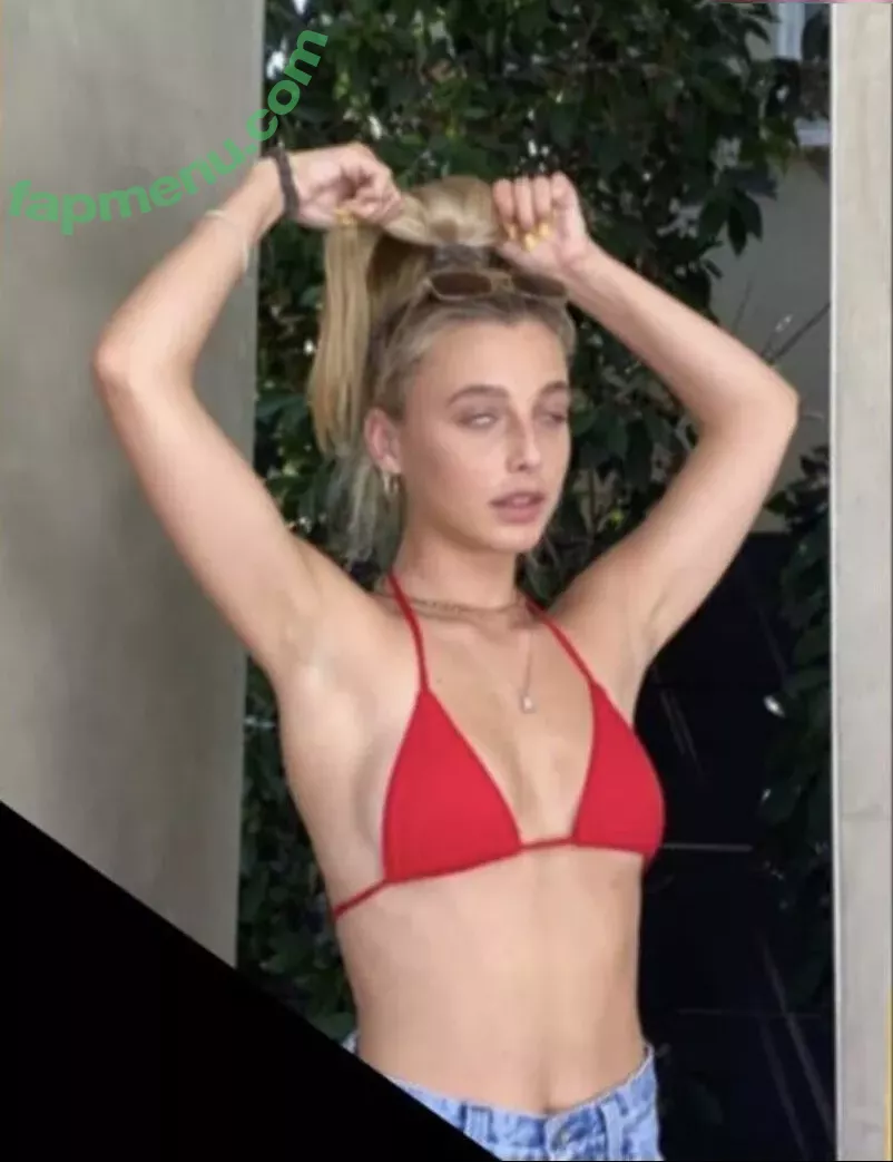 Emma Chamberlain nude photo #0429 (biancasotelo14 / emmachamberlain)