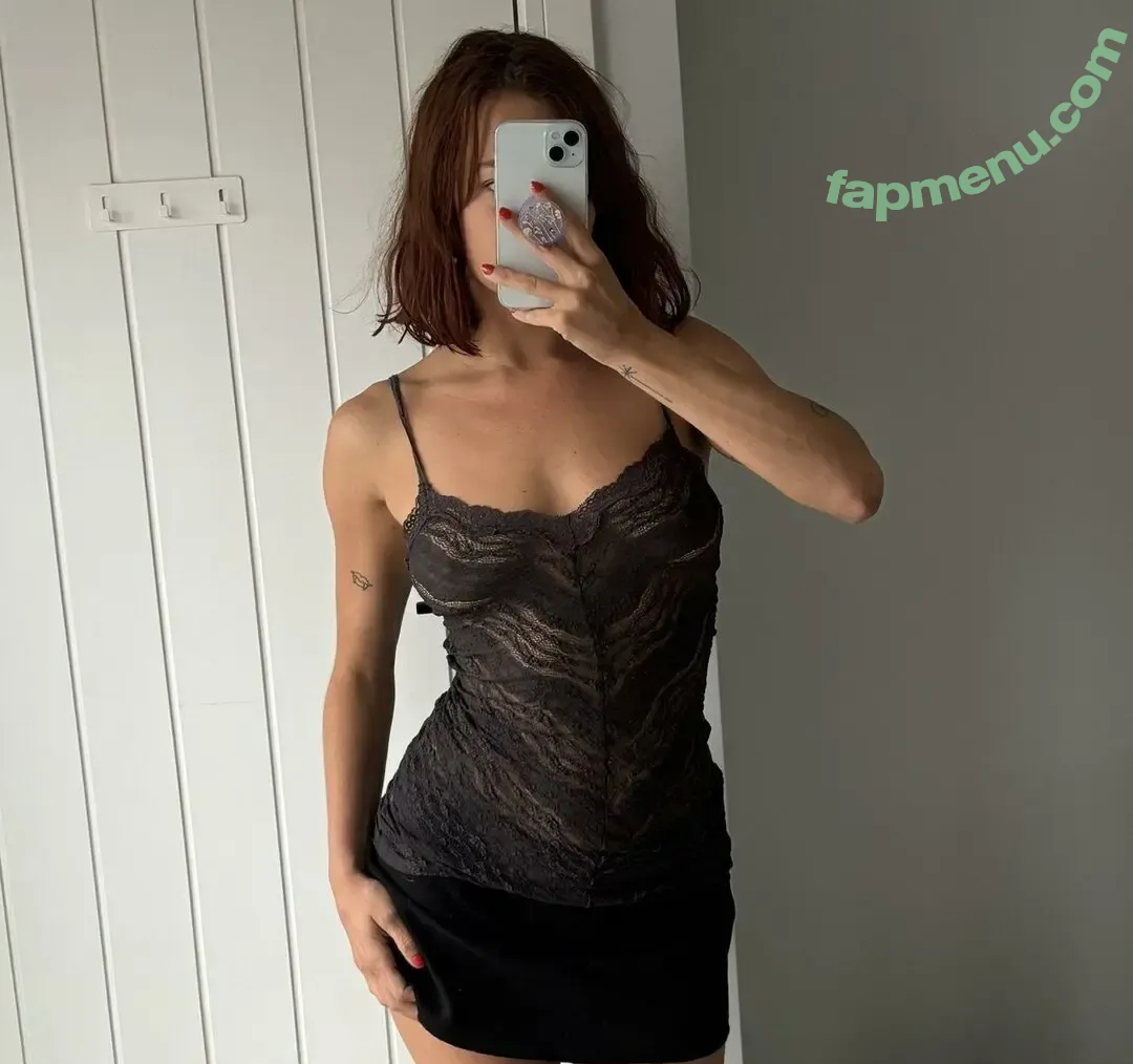Emma Champion nude photo #0001 (em_it_to_win_it)