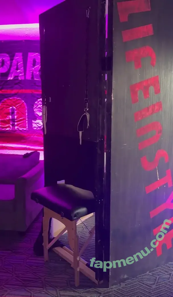 Emma Claire nude photo #0242 (midwestemma)