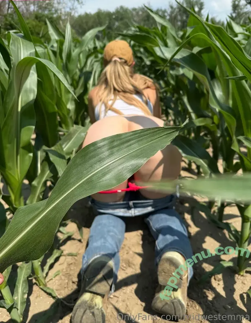 Emma Claire nude photo #0347 (midwestemma)