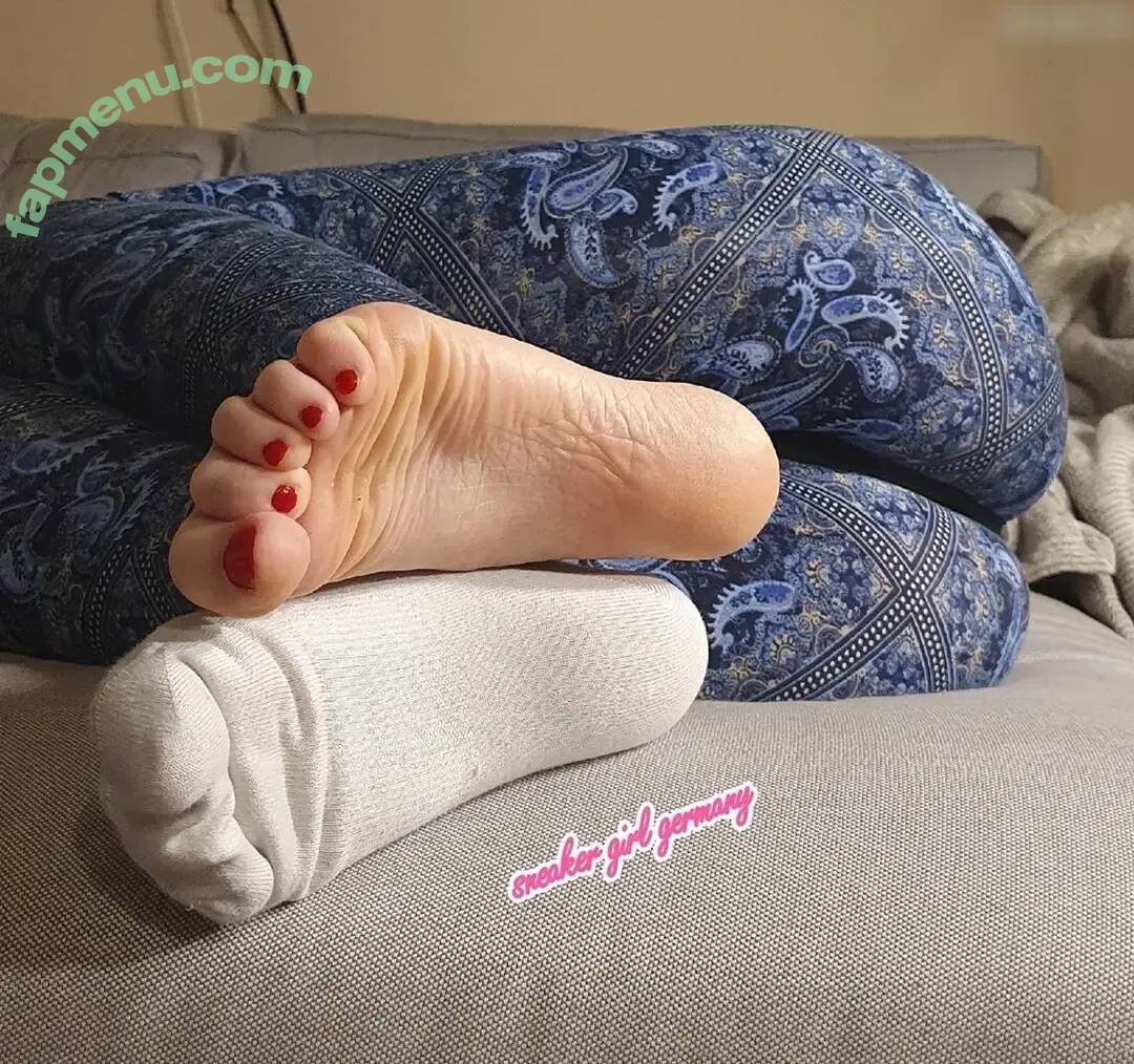 Emma Elba nude photo #0243 (emmasfeetcosplay)