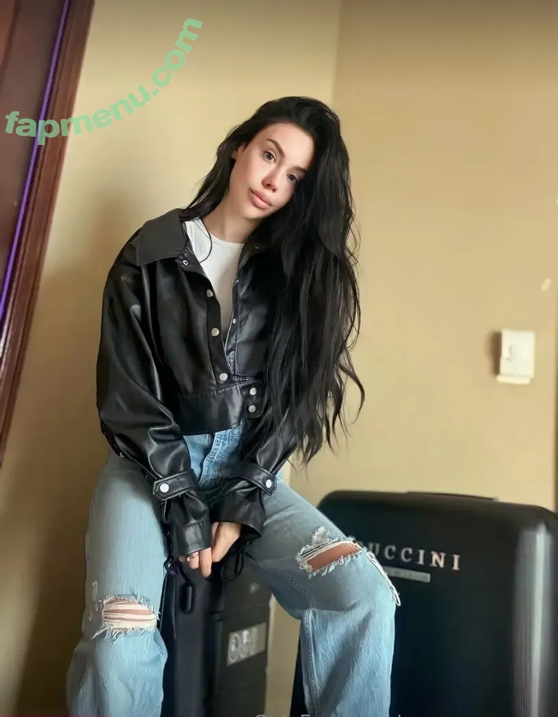 emma_emmyy nude photo #0038 (emmyy.yu)