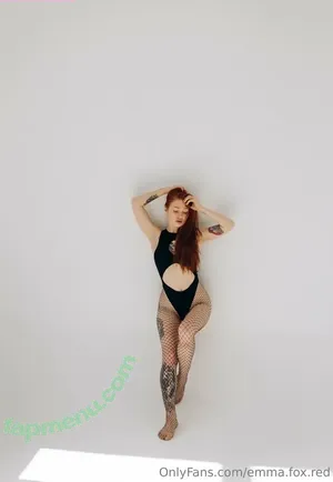 emma.fox.red / foxredrolo nude photo #0028