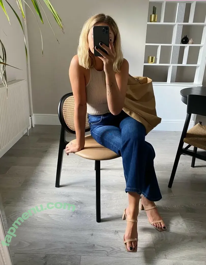 Emma Hill nude photo #0007 (emmahill / itsemmahill)