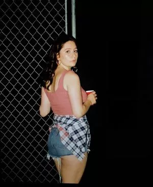 Emma Kenney / EmmaRoseKenney / emmakenney / ems4638 nude photo #0006