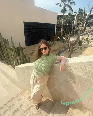 Emma Kenney / EmmaRoseKenney / emmakenney nude photo #0650