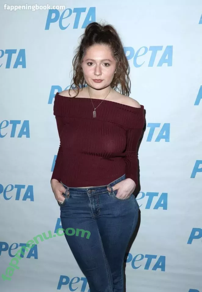 Emma Kenney nude photo #0008 (EmmaRoseKenney / emmakenney / ems4638)