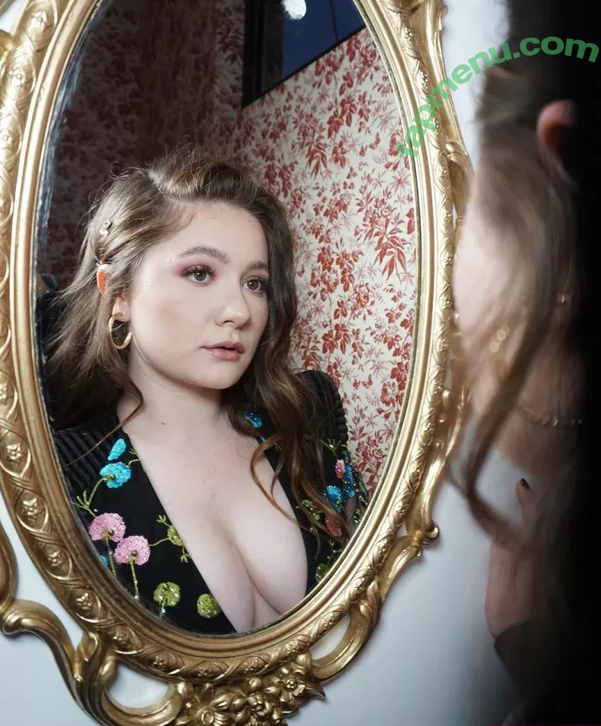 Emma Kenney nude photo #0016 (EmmaRoseKenney / emmakenney / ems4638)