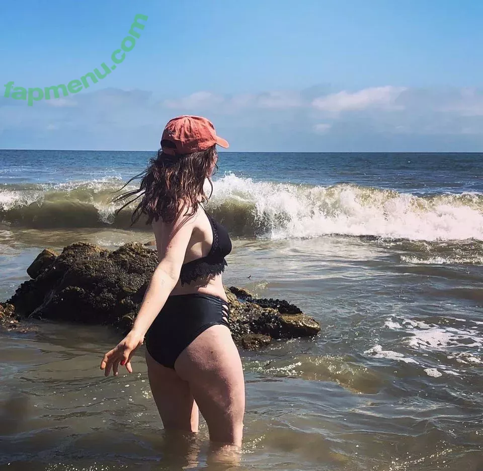 Emma Kenney nude photo #0025 (EmmaRoseKenney / emmakenney / ems4638)