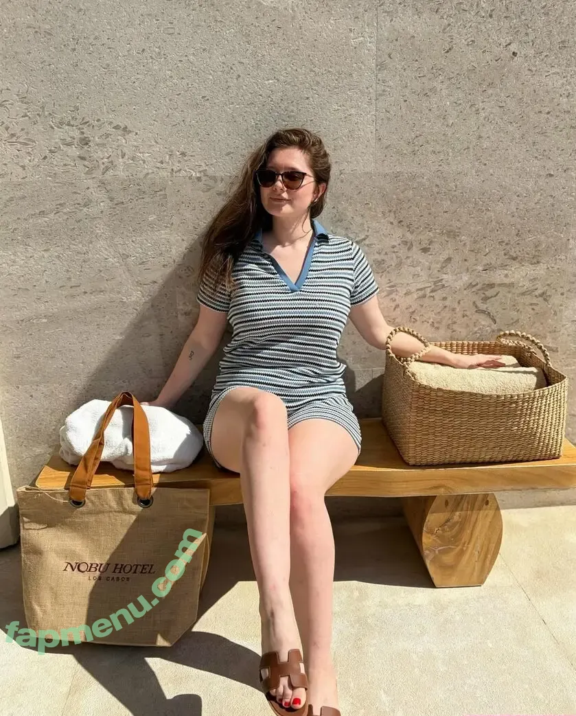 Emma Kenney nude photo #0649 (EmmaRoseKenney / emmakenney)