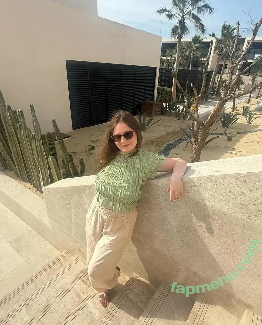 Emma Kenney nude photo #0650 (EmmaRoseKenney / emmakenney)