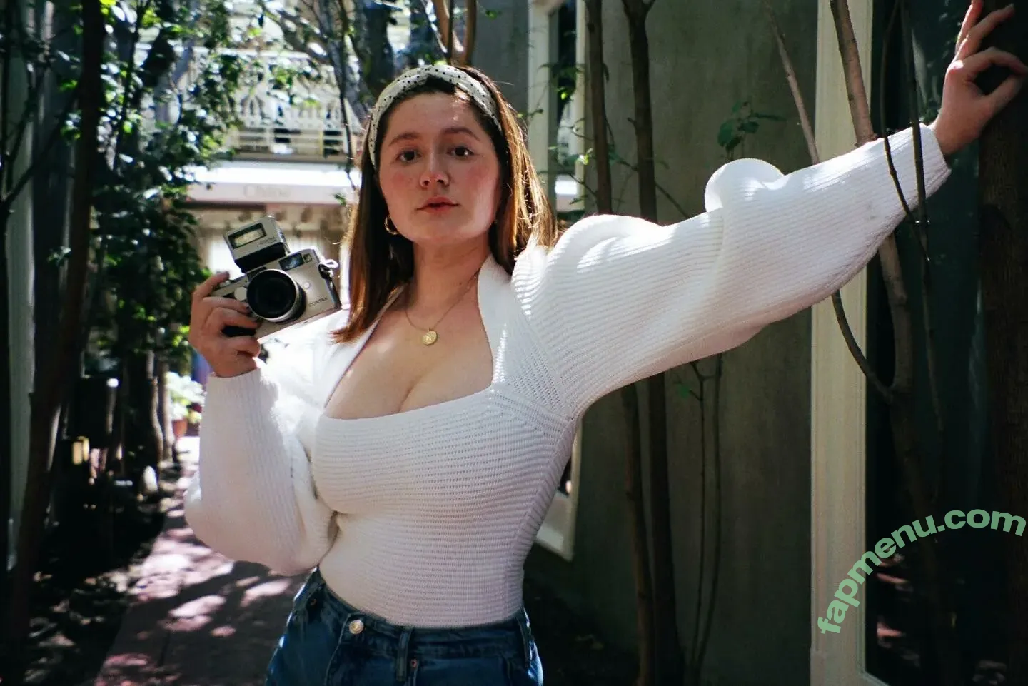 Emma Kenney nude photo #0659 (EmmaRoseKenney / emmakenney)