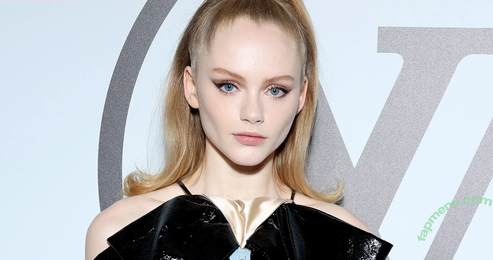 Emma Laird nude photo #0032 (emmalaird)