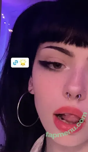 Emma Langevin / emmalangevin / emmalangevinxo nude photo #0001