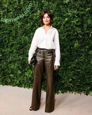 Emma Mackey / Sex Education Flaunt magazine shoot / emmatmackey nude photo #0230