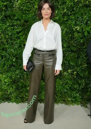 Emma Mackey / Sex Education Flaunt magazine shoot / emmatmackey nude photo #0231