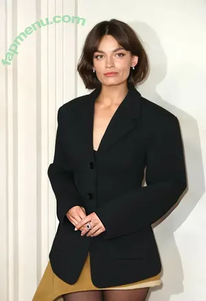 Emma Mackey / Sex Education Flaunt magazine shoot / emmatmackey nude photo #0264