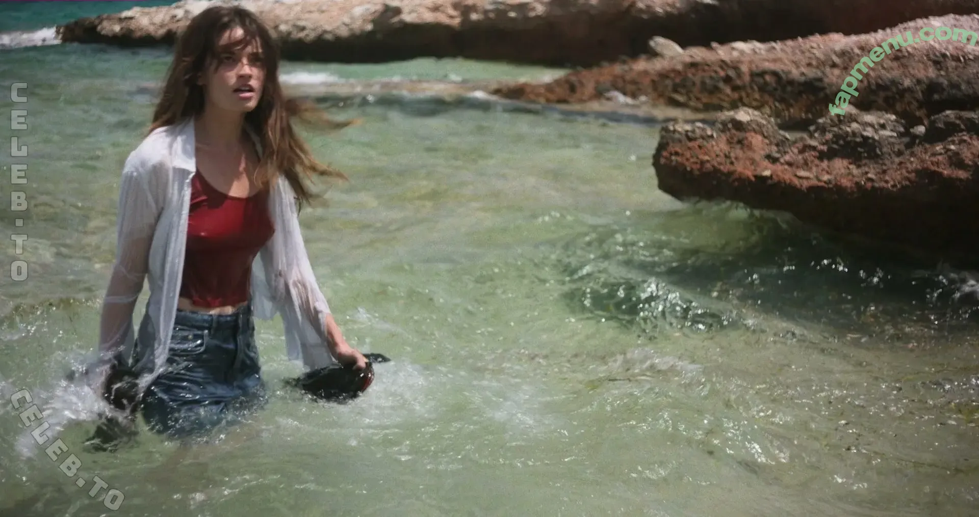 Emma Mackey nude photo #0294 (emmamackeyoff / emmatmackeys_)