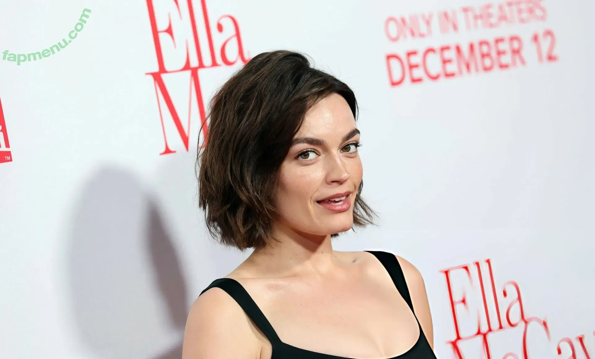 Emma Mackey nude photo #0303 (emmamackeyoff / emmatmackeys_)