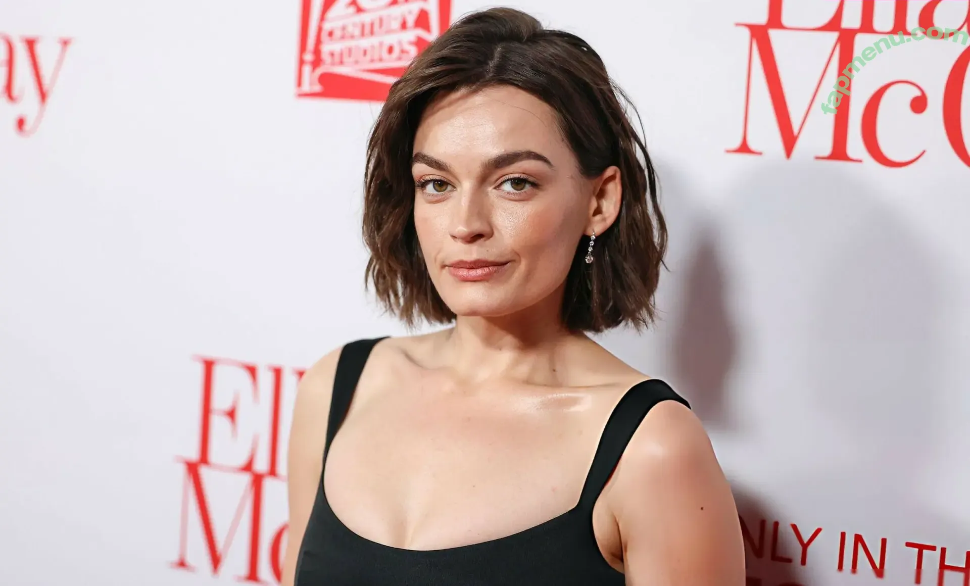 Emma Mackey nude photo #0304 (emmamackeyoff / emmatmackeys_)