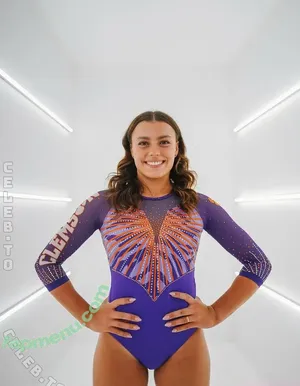 Emma Malewski / emma.malewski / emma_malewski nude photo #0382