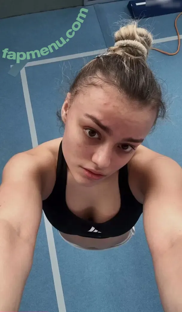 Emma Malewski nude photo #0010 (emma_malewski)