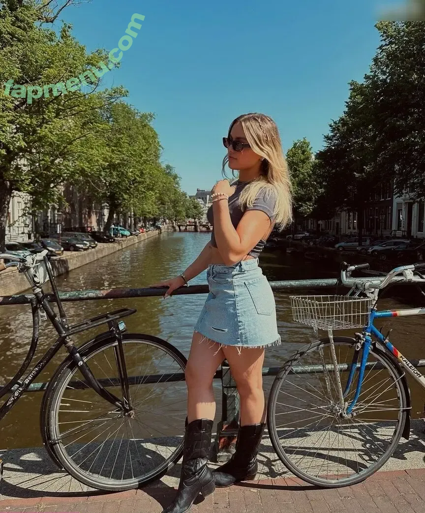 Emma Malewski nude photo #0024 (emma_malewski)