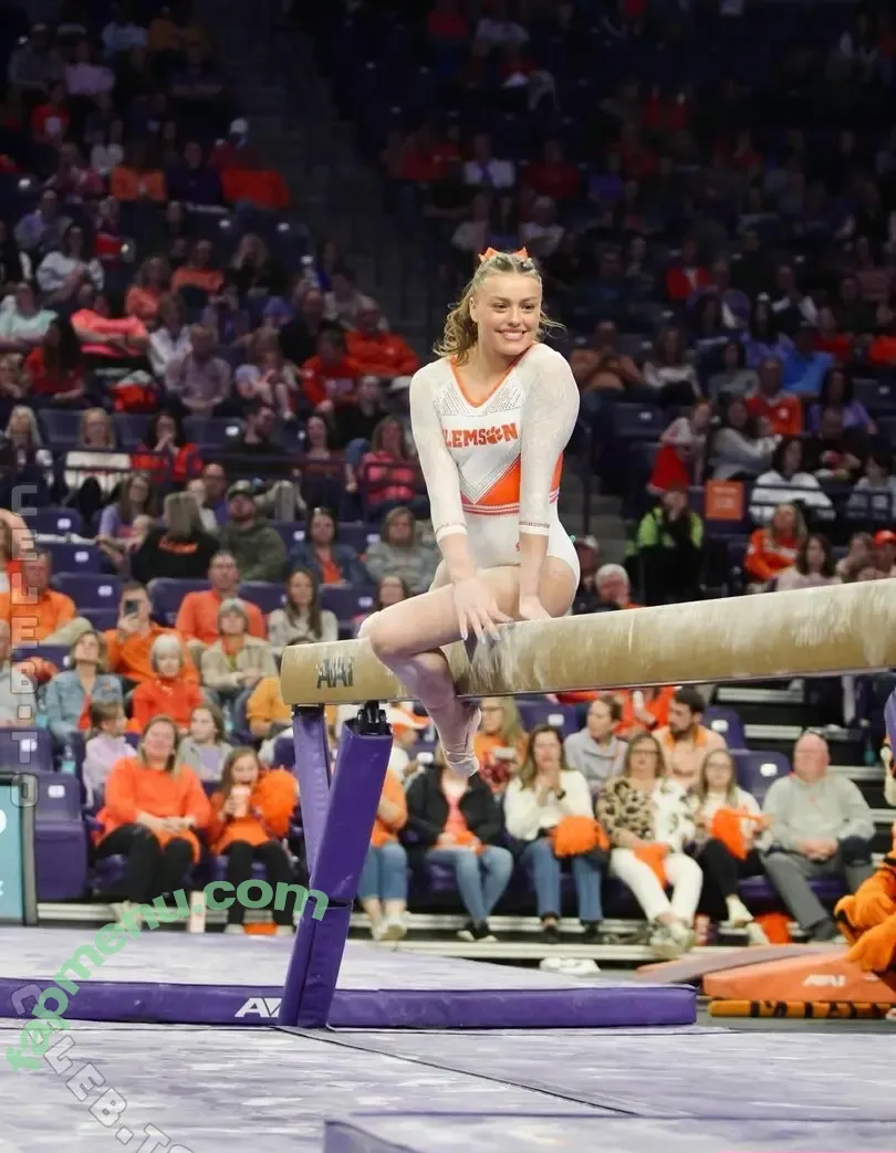 Emma Malewski nude photo #0447 (emma.malewski / emma_malewski)