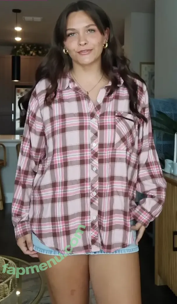 Emma Marie nude photo #0313 (emmamarie / nonotemma)