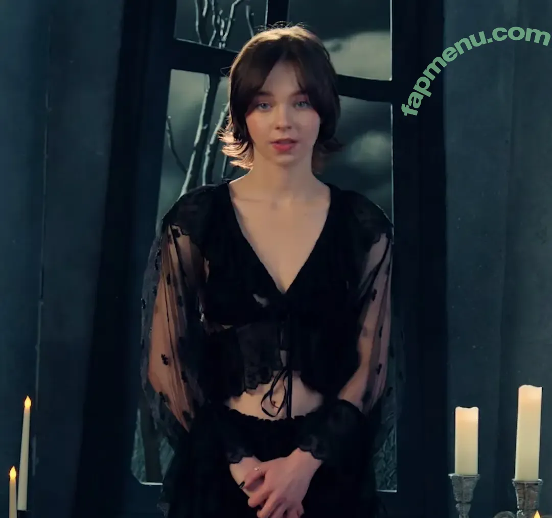 Emma Myers nude photo #0968 (ememyers / emma_myers)