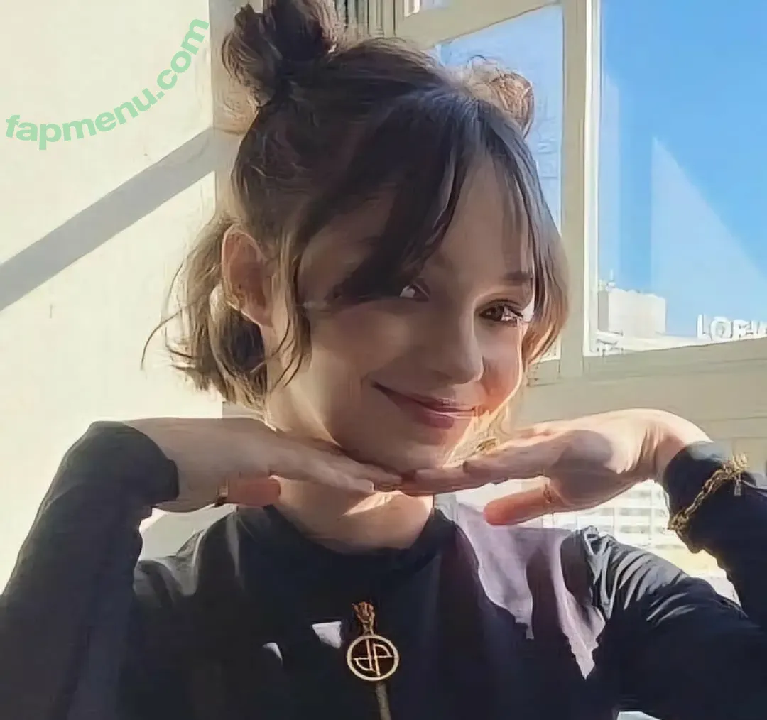 Emma Myers nude photo #1012 (ememyers / emma_myers)