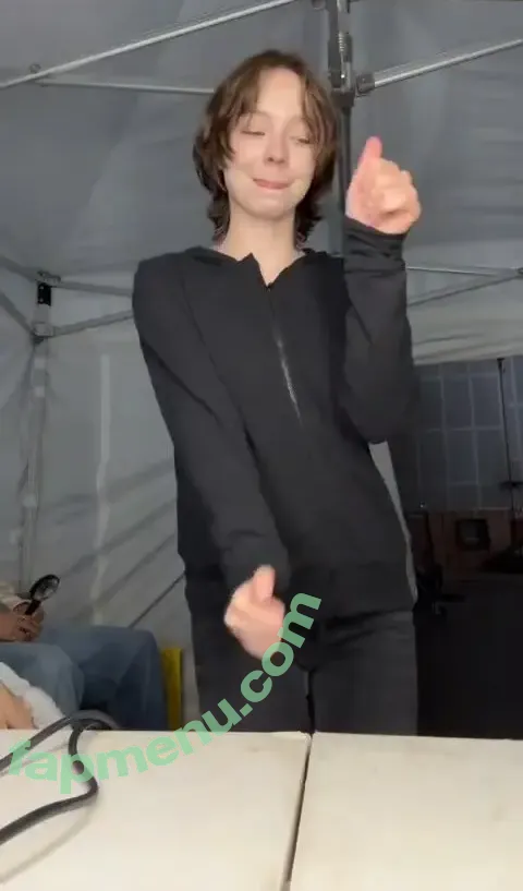 Emma Myers nude photo #1058 (ememyers / emma_myers)