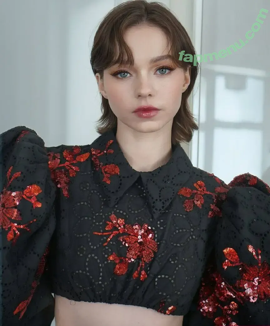 Emma Myers nude photo #1074 (ememyers / emma_myers)