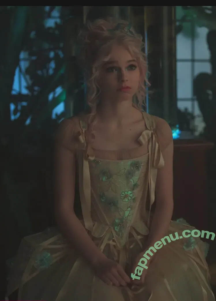 Emma Myers nude photo #1124 (ememyers / emma_myers)