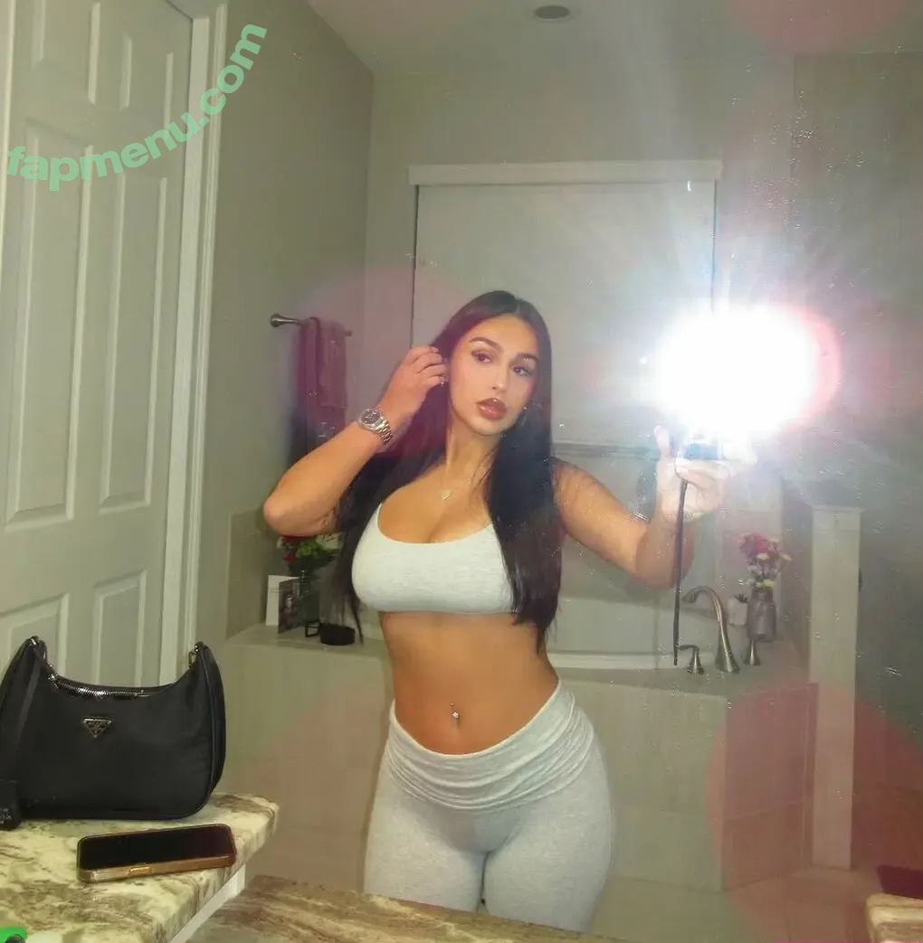 Emma Petisco nude photo #0043 (emmapetisco)