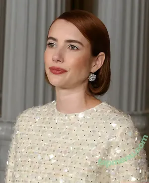 Emma Roberts / emmaroberts nude photo #1797